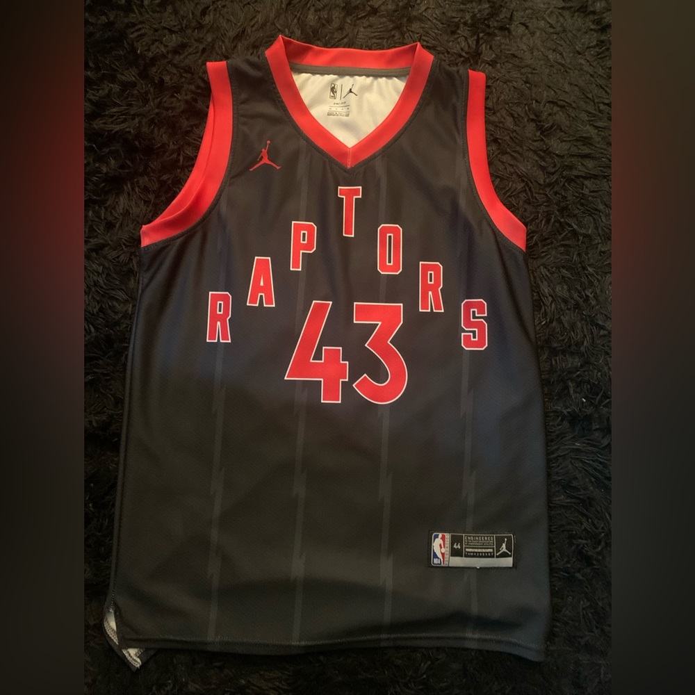 Pascal Siakam raptors jersey size small
